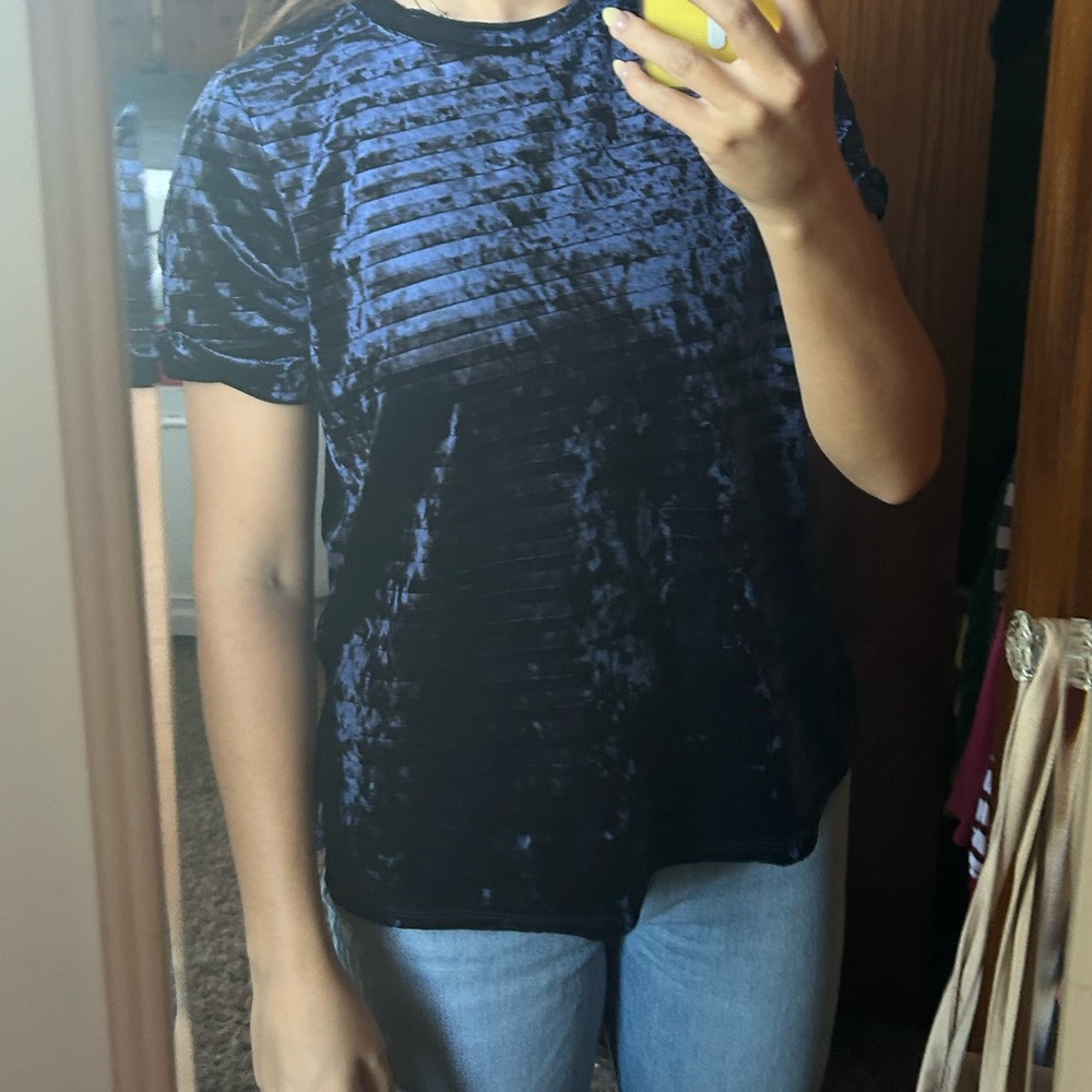Everly Dark Blue Velvet top